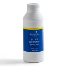 Load image into Gallery viewer, Bluelab pH 7.0 Calibration Solution
